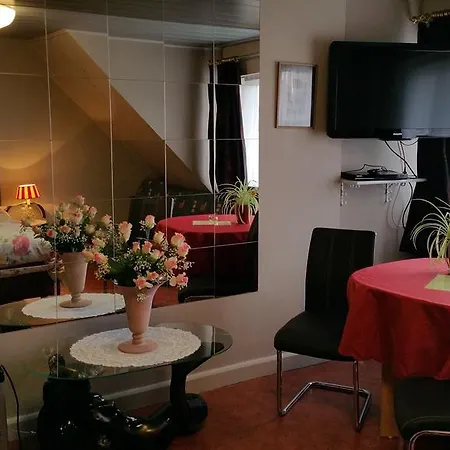 Bed & Breakfast Aan Duin En Zee Candle